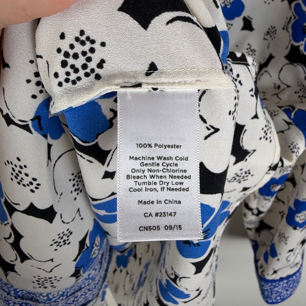 Talbots Blue Floral Blouse Large Lightweight Boho Office Mixed Print Preppy - Picture 5 of 7